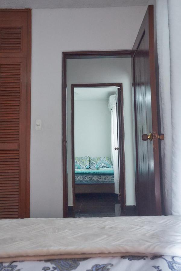 Cozy Apartment Excellent Location, Air Conditioning Cali Exteriér fotografie
